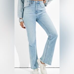 American Eagle Highest Rise 90s Flare Raw Hem Light Wash Denim Jeans 18